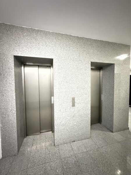 Unirii, birou modern, open space + parcare subterana, 1.000 €.