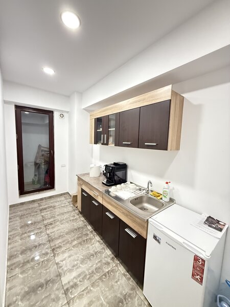 Unirii, birou modern, open space + parcare subterana, 1.000 €.