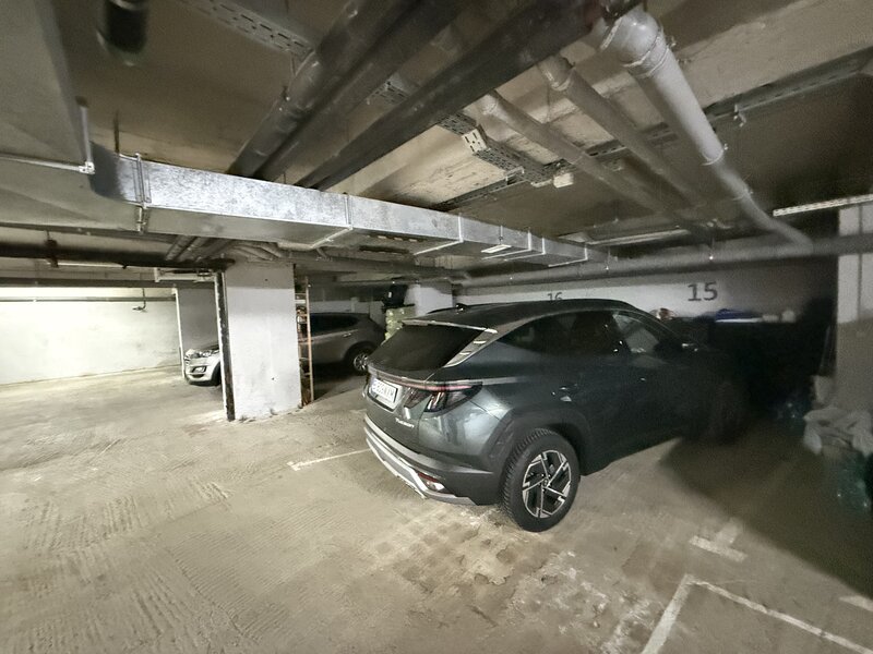 Unirii, birou modern, open space + parcare subterana, 1.000 €.